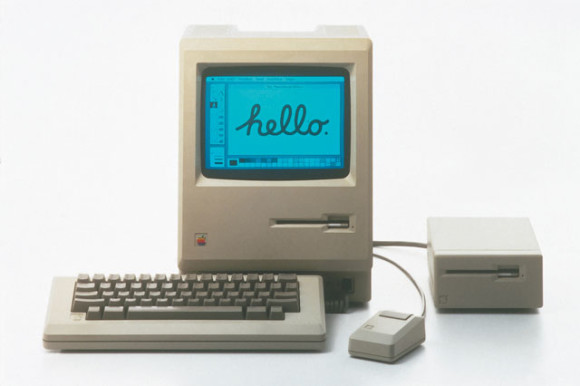 retouchphoto_apple_macintosh_1984_high_res_clean1-580x386.jpg