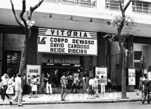 12.03.1981 - Frederico Secco - Fachada do cinema Vitóriana no Centro 12.03.1981 - Frederico Secco  - Front of  Cinema Vitória at downtown